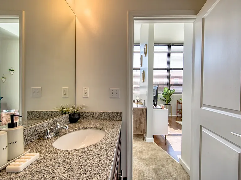 101 S Ellwood Ave — Photo 8