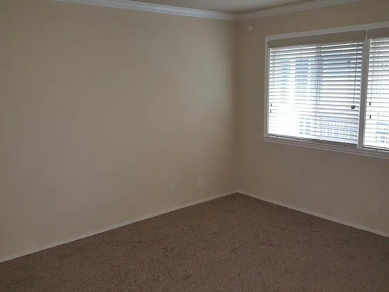 944 Sir Francis Drake Blvd — Photo 5