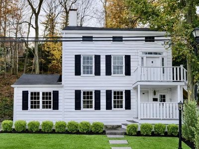 94 Main St, Roslyn, NY, 11576