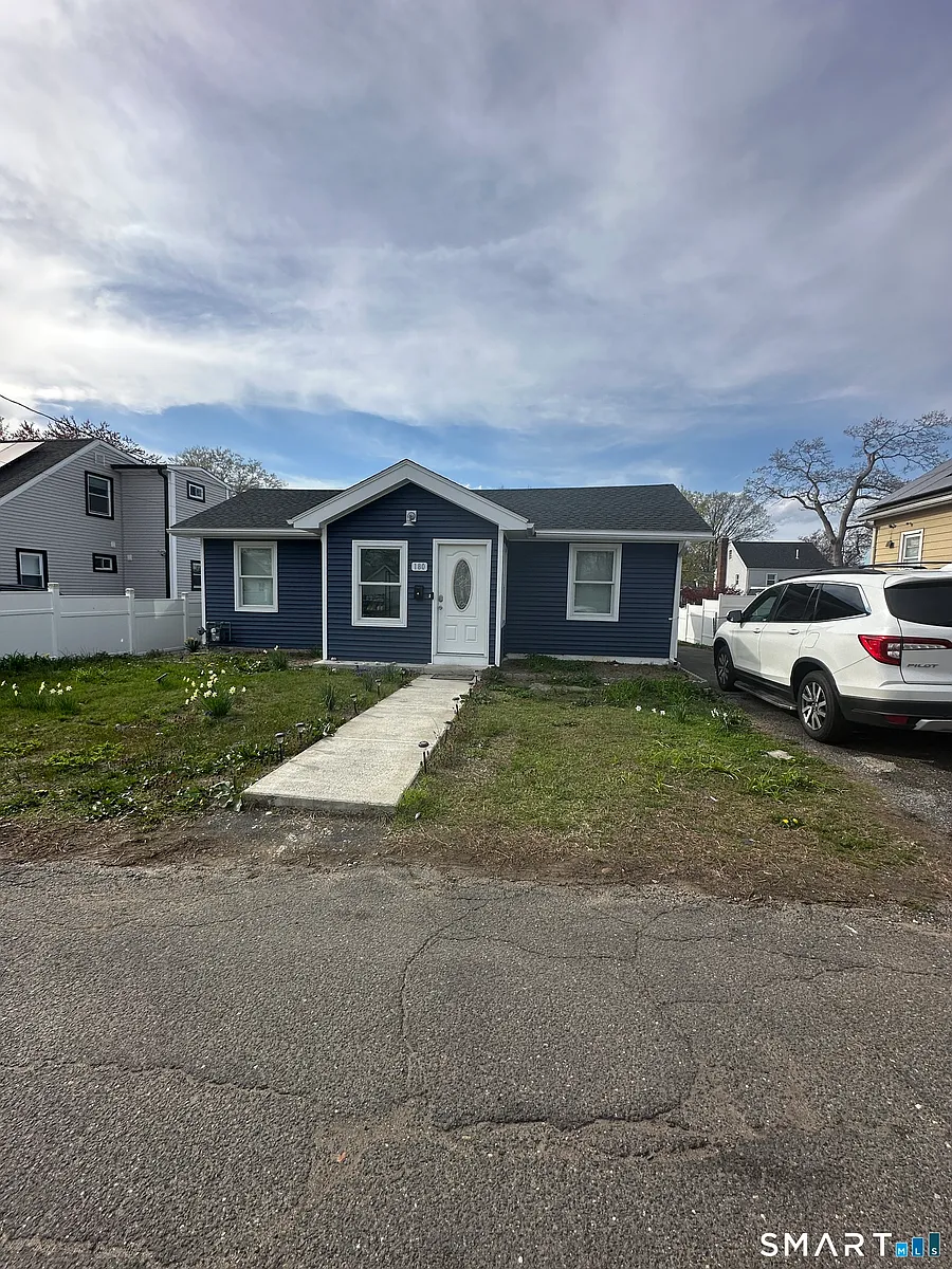 Building Photo - 180 Pleasantview Ave
