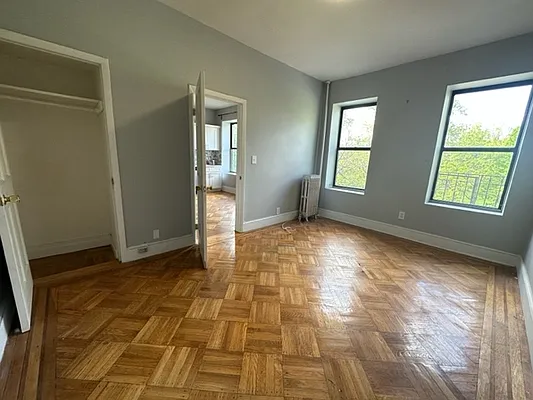 Rented by Lang Realty LLC | media 6