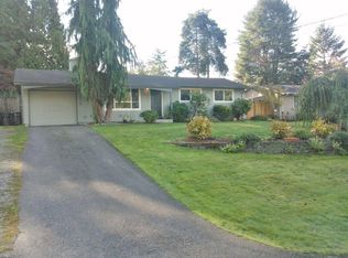 8819 NE 203rd Pl, Bothell, WA 98011