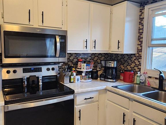 4th image of 1809 Sunnyslope Dr