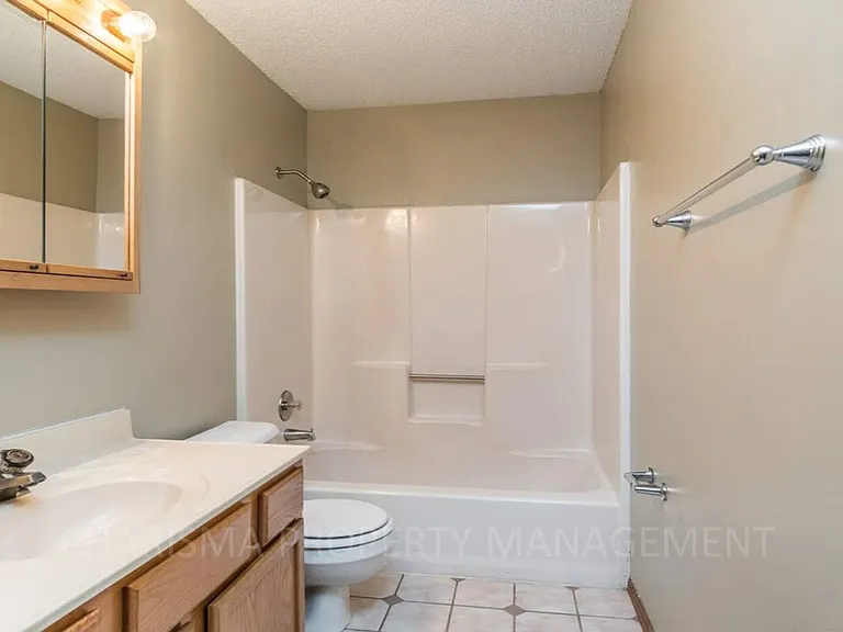 4608 E Blazewood Dr — Photo 11