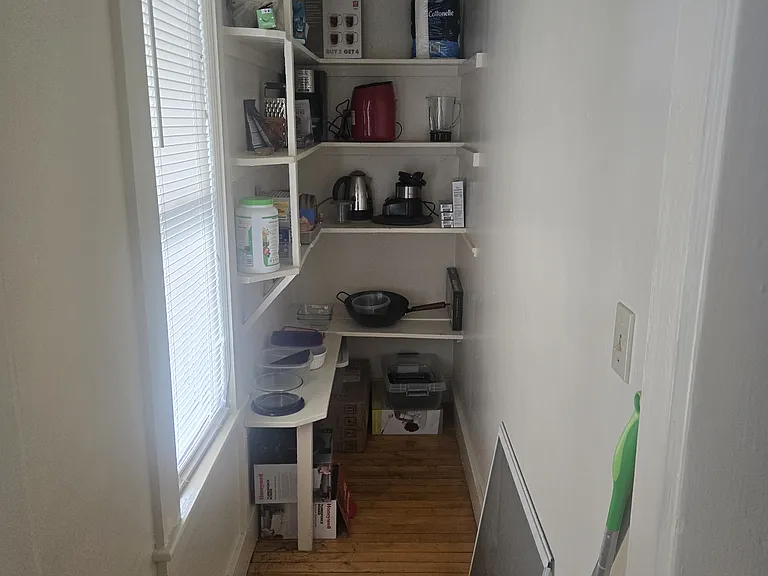 1161 Washington St #C — Photo 11