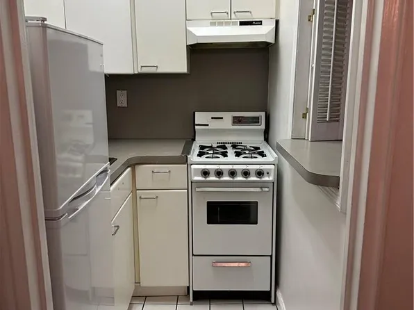 2 Bryant Crescent #1H, White Plains, NY 10605