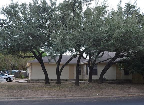 4th image of 12418 Deer Falls Dr