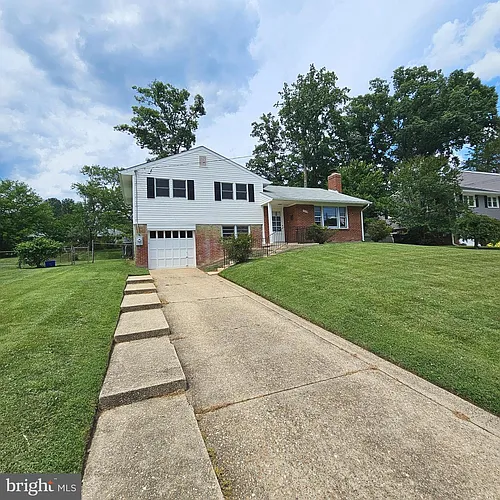 7606 Gresham St Photo 1