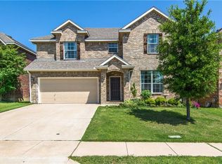 8748 Lariat Cir, Fort Worth, TX 76244
