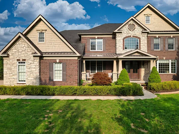 17486 Crestbrook Dr, Northville, MI 48168