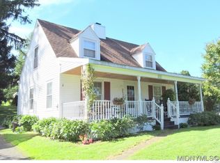 2985 Oneida St, Sauquoit, NY 13456