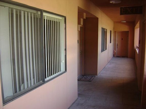 2nd image of 12222 N PARADISE VILLAGE Parkway #206