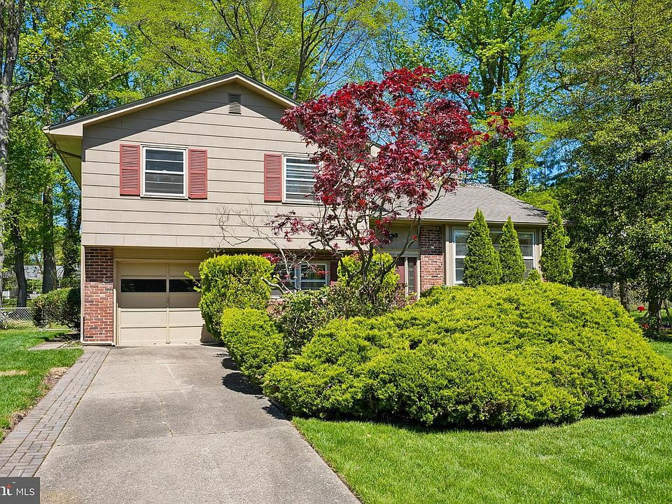 1st image of 1212 Hollis Ave