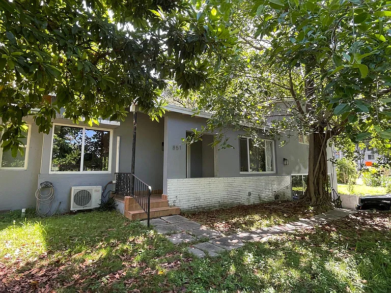 851 NW 14th Ct — Photo 23