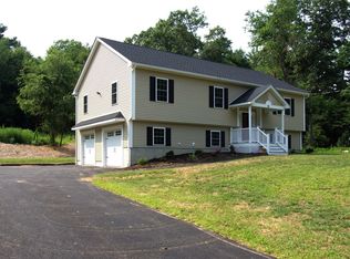 95 A F Putnam Rd, Charlton, MA 01507