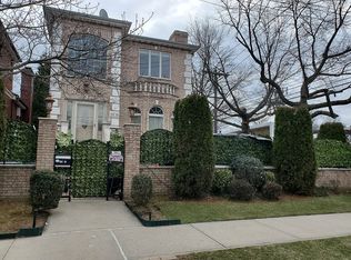 703 149th St, Whitestone, NY 11357