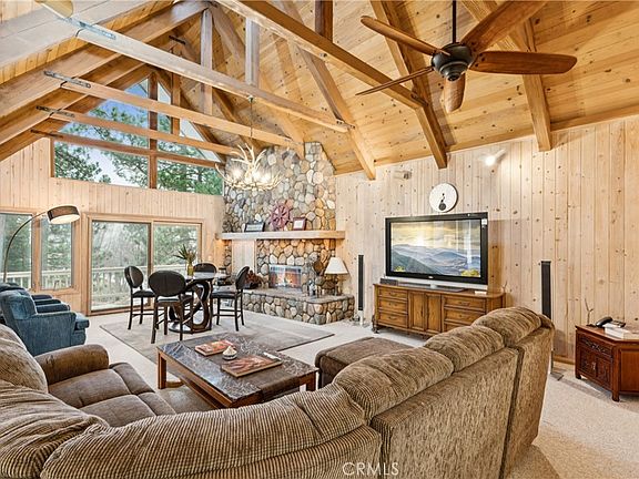 2nd image of 641 Golf Course Rd