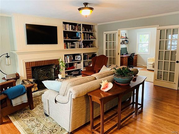 5th image of 107 Sheffield Ln