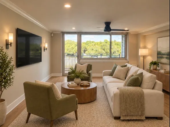 3883 Turtle Creek Blvd APT 403, Dallas, TX 75219