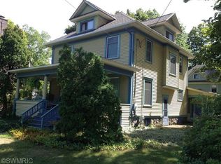 1425 Grand Ave, Kalamazoo, MI 49006