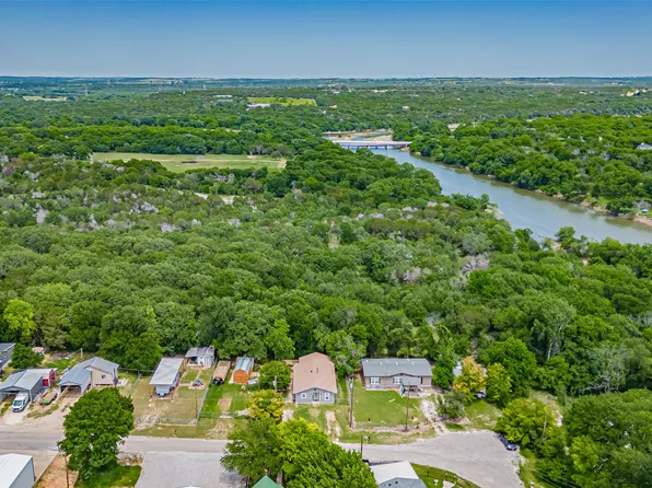 8147 Fawn Cir, Granbury, TX 76049