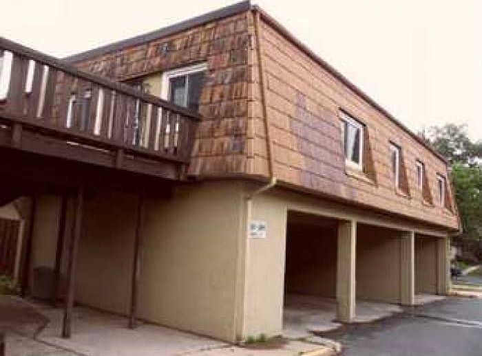 GARAGE UNIT!