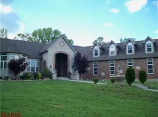 9981 Morgan Rd, Festus, MO 63028