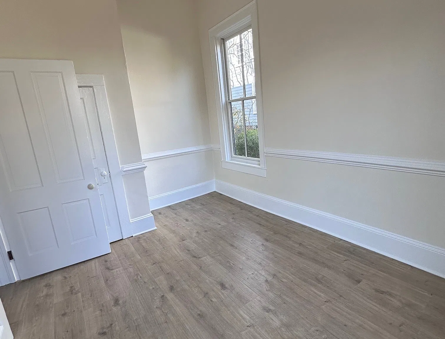 1 bed, 950 sqft, $1,299 — Photo 4