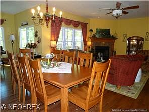 5th image of 404 N Hambden St