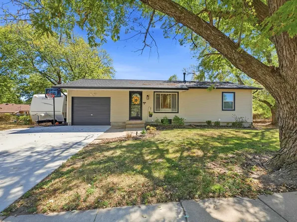 1306 N Scouller St, Wichita, KS 67212