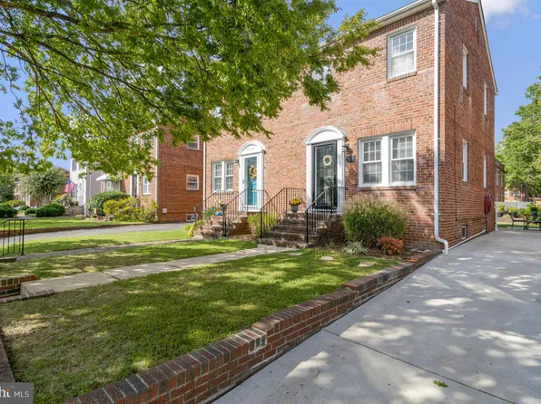 204 Adams 1/2 Ave, Alexandria, VA 22301