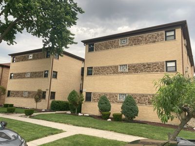 2433 N 77th Ct #2ES, Elmwood Park, IL, 60707
