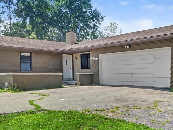 2nd image of 3209 Glenoak Dr