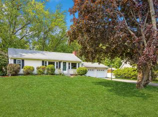 7 Old Stage Rd, Dover, NH 03820