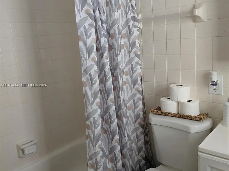 1431 SW 24th Ct #3 — Photo 6