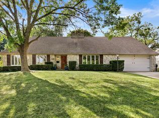 3205 S Valley View Ave, Springfield, MO 65804