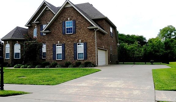 2nd image of 3359 Shady Forest Dr