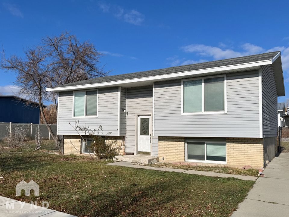 1st image of 3632 W Ashland Cir