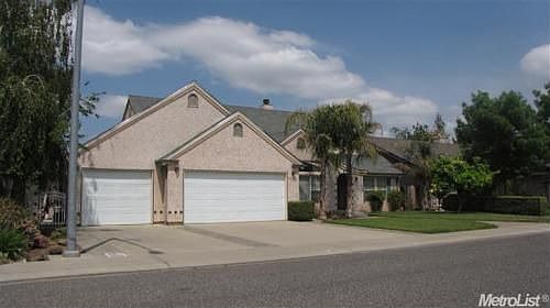 1st image of 7425 Steeplechase Dr