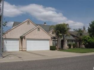 7425 Steeplechase Dr, Hughson, CA 95326
