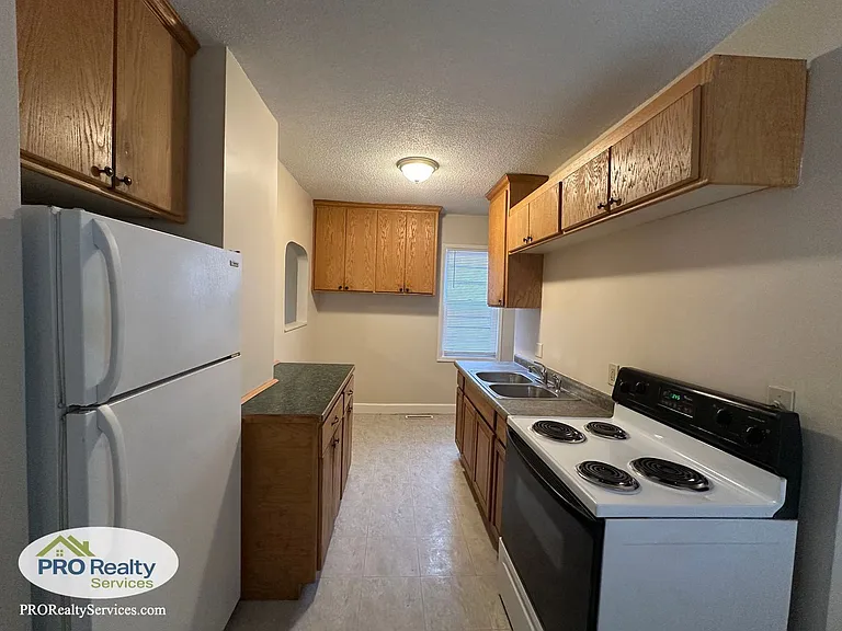 423 Taylor St N #E — Photo 5