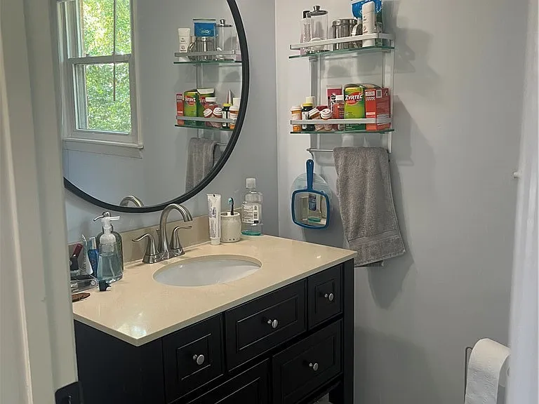 1526 Trevino Dr — Photo 18