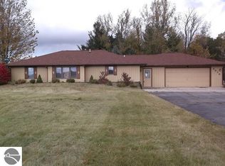5616 Ellison Rd, Sterling, MI 48659