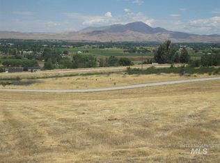 999 E Hermosa St, Emmett, ID 83617