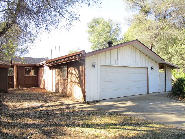 2nd image of 8668 Cave City Rd
