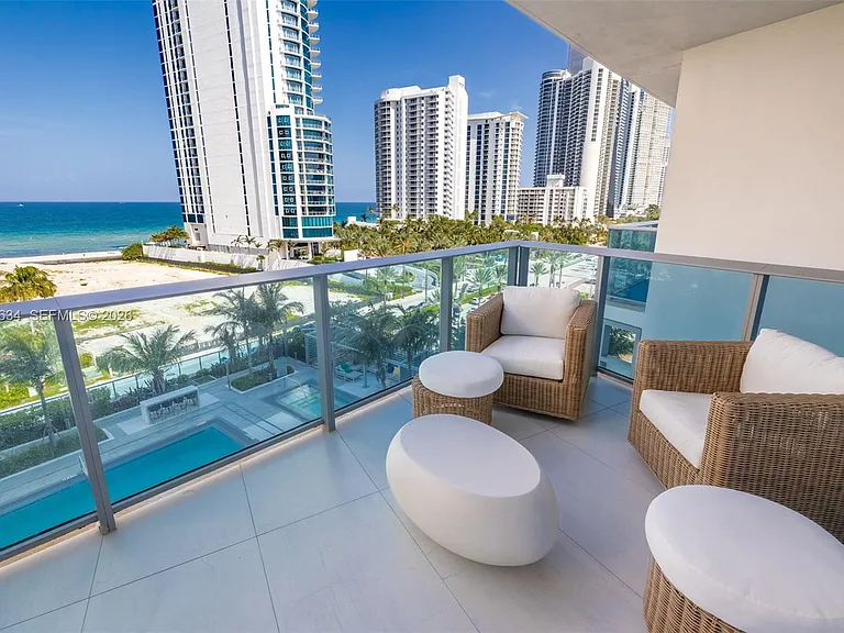 17550 Collins Ave #703 — Photo 38