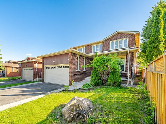 3rd image of 26 Sunforest Dr
