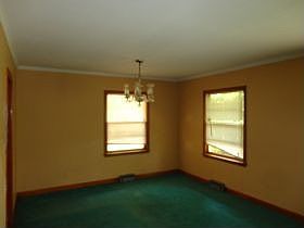 4th image of 1080 Woodland Way