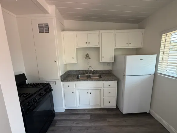 305 N Signal St APT 5, Ojai, CA 93023