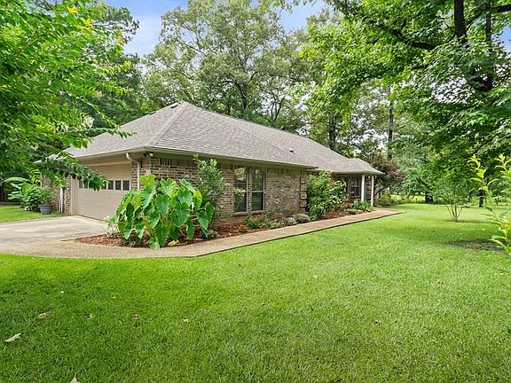 4th image of 465 Howard Teel Cir